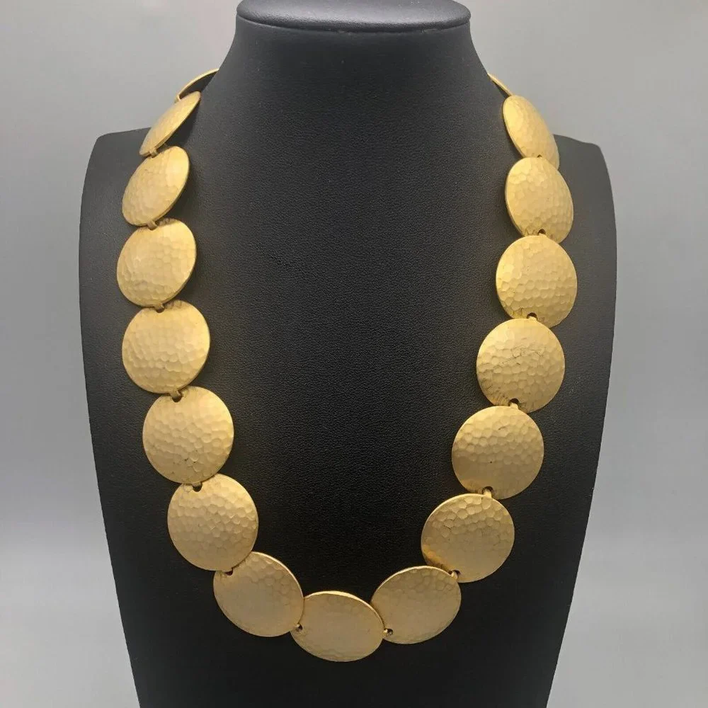 Vintage Hammered Disc Necklace Gold Tone Matte Finish Costume Jewelry 16"